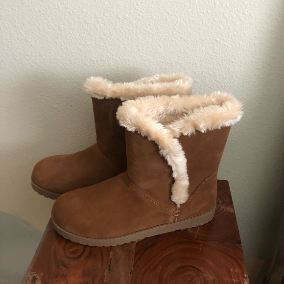 ✨ NWT Suede Winter Boots ✨ - Picture 14 of 15